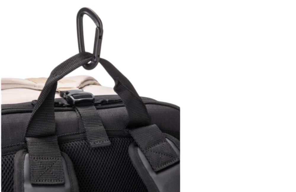 Yonex BA72612EX Gearlogic Backpack Hook
