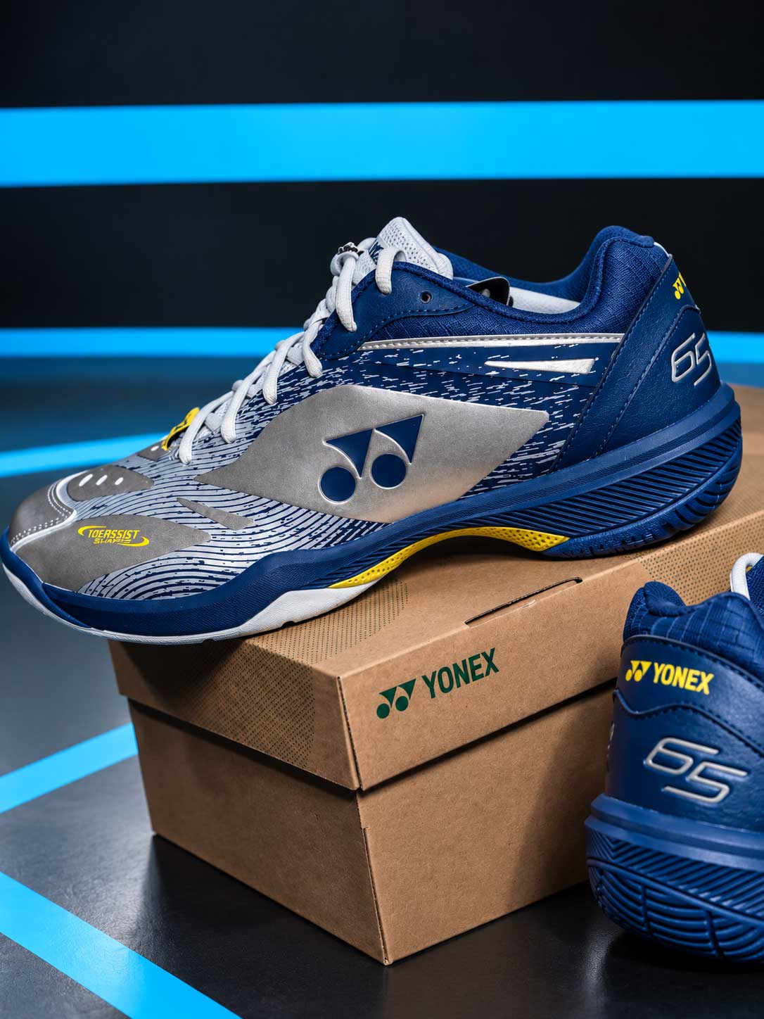 Yonex SHB 65Z4 Men VA Silver Navy side